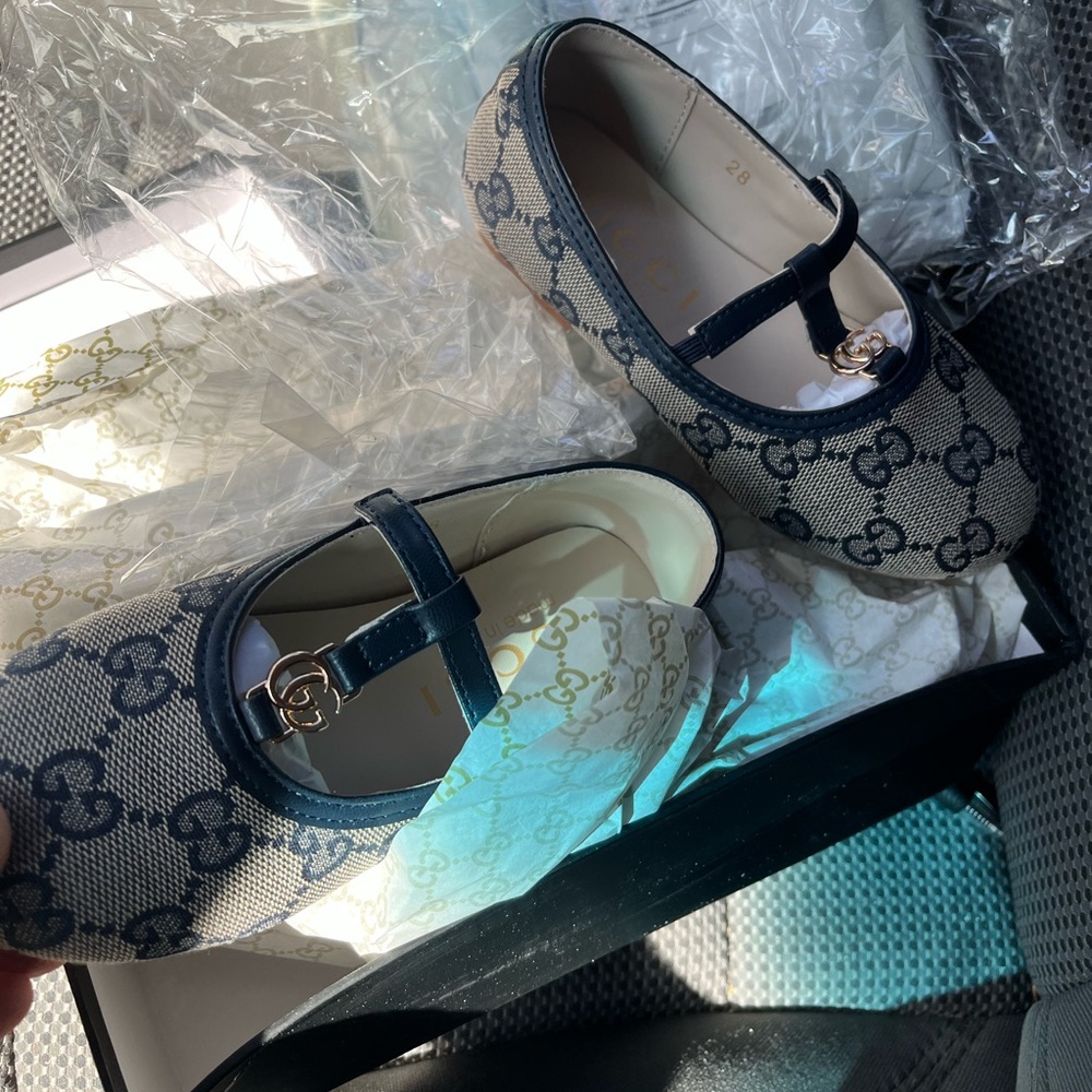 Gucci kids shoes